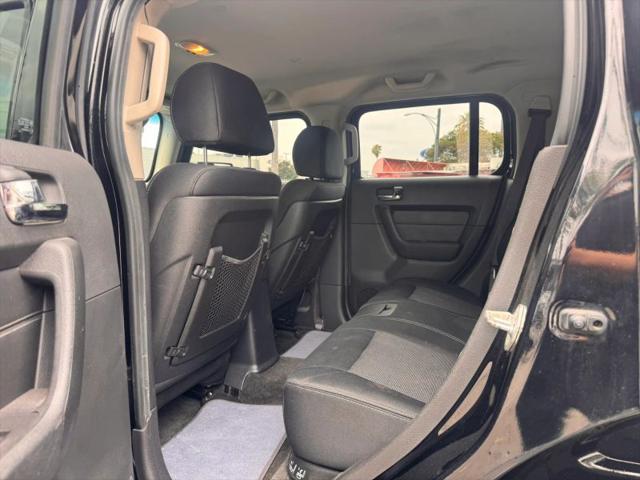 2006 HUMMER H3 Base