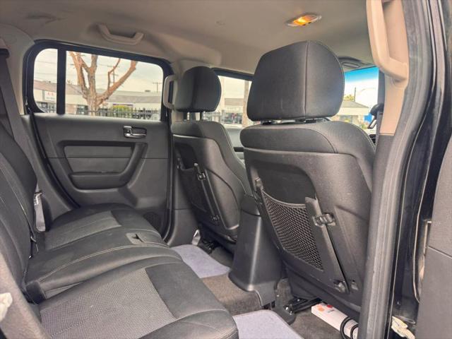 2006 HUMMER H3 Base