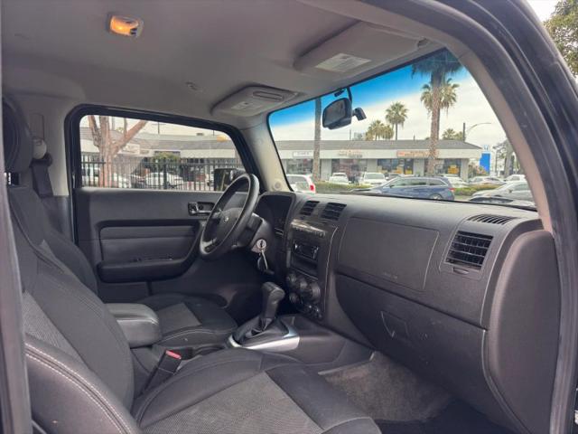 2006 HUMMER H3 Base