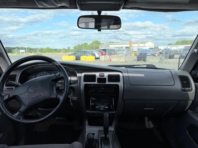 2002 Toyota 4Runner SR5 V6