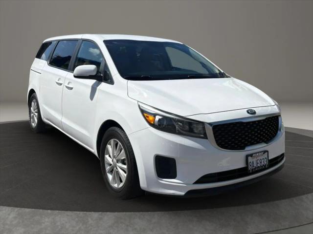 2017 Kia Sedona LX