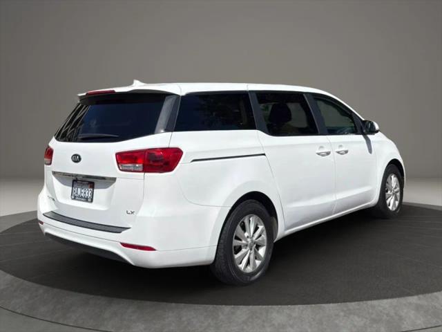 2017 Kia Sedona LX