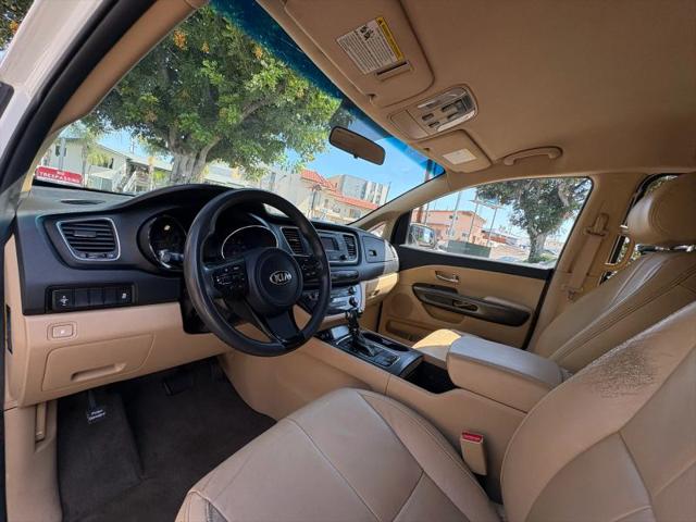 2017 Kia Sedona LX