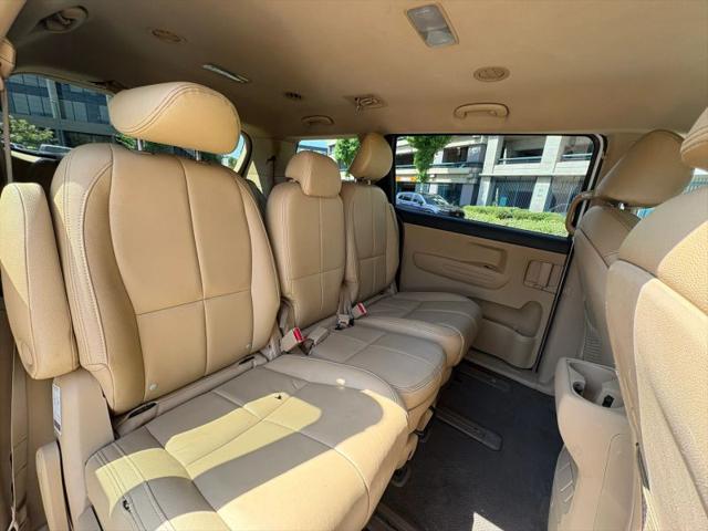 2017 Kia Sedona LX