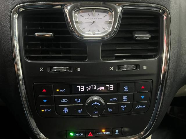 2016 Chrysler Town & Country Touring
