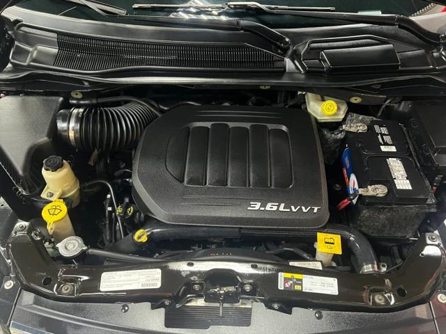 2016 Chrysler Town & Country Touring