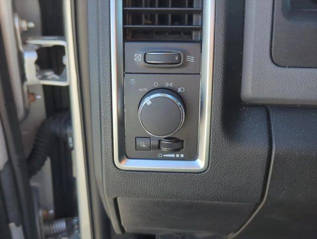 2016 Ram 1500 SLT