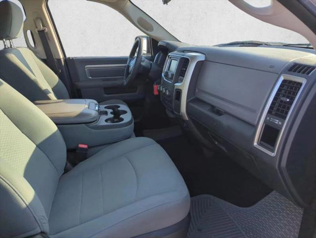 2016 Ram 1500 SLT