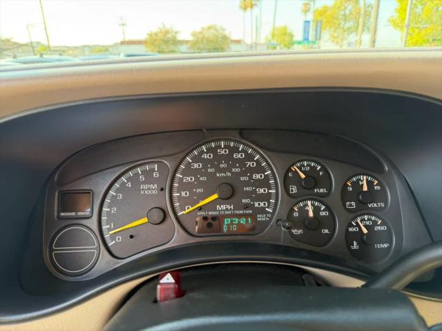2002 Chevrolet Suburban LS