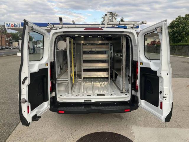 2017 Ford Transit w/60/40 Side Door w/RWB