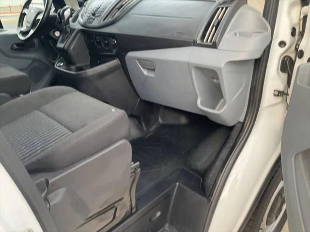 2017 Ford Transit w/60/40 Side Door w/RWB