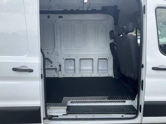 2021 Ford Transit Cargo Van Medium Roof w/LWB