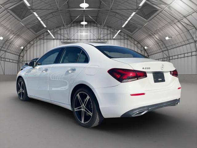 2022 Mercedes-Benz A 220 A 220