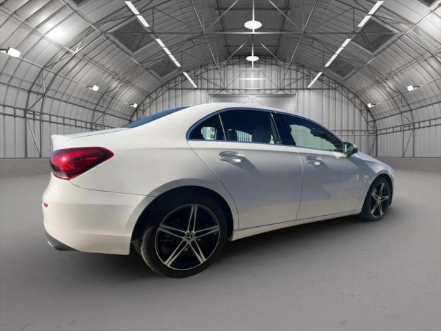 2022 Mercedes-Benz A 220 A 220