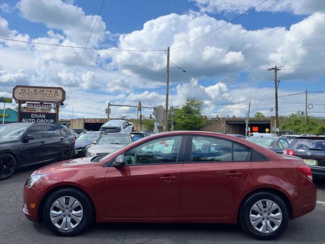 2013 Chevrolet Cruze LS Auto