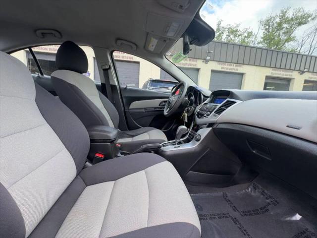 2013 Chevrolet Cruze LS Auto