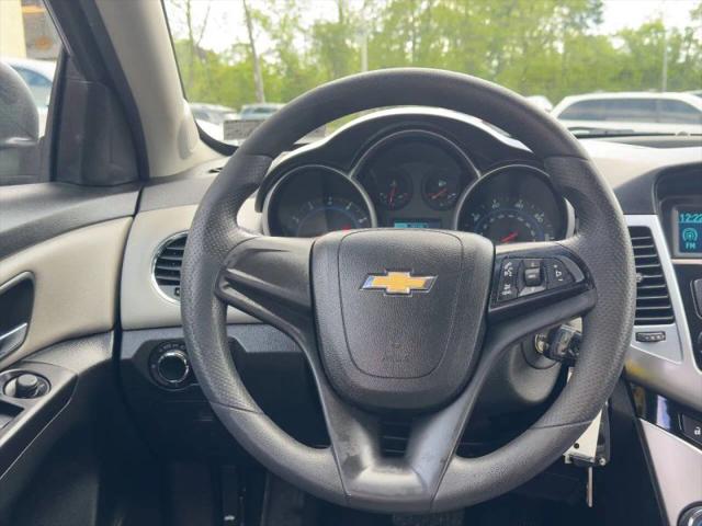 2013 Chevrolet Cruze LS Auto