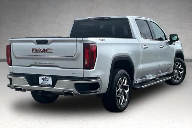 2022 GMC Sierra 1500 4WD Crew Cab Short Box SLT