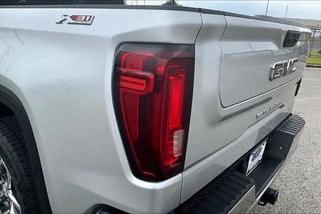 2022 GMC Sierra 1500 4WD Crew Cab Short Box SLT