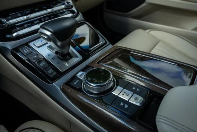 2018 Genesis G90 3.3T Premium
