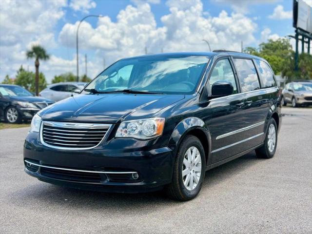 2015 Chrysler Town & Country Touring for sale in Orlando, FL