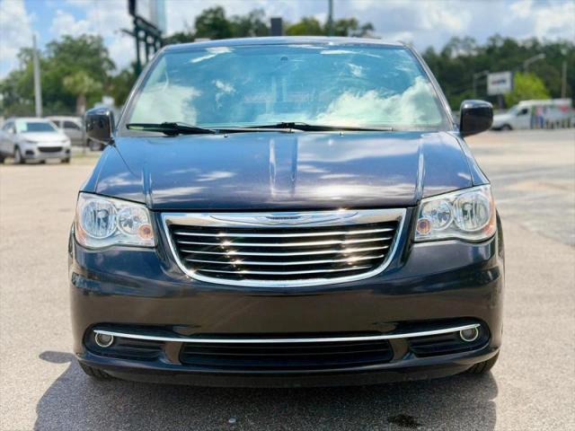 2015 Chrysler Town & Country Touring