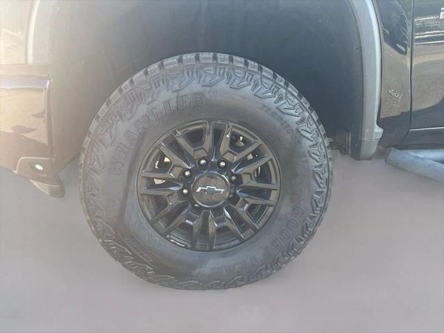 2025 Chevrolet Silverado 2500HD 4WD Crew Cab Standard Bed ZR2