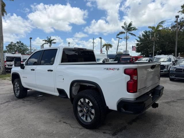 2021 Chevrolet Silverado 2500HD 4WD Crew Cab Standard Bed Custom