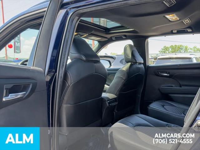 2022 Toyota Highlander XSE