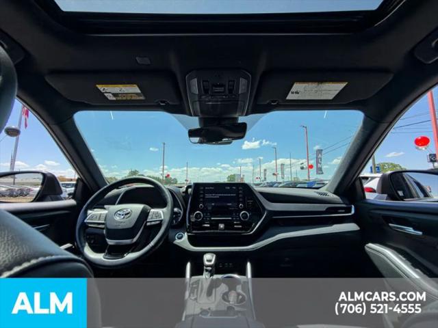 2022 Toyota Highlander XSE