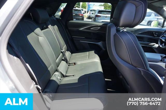 2024 Cadillac iQ Luxury w/1SD