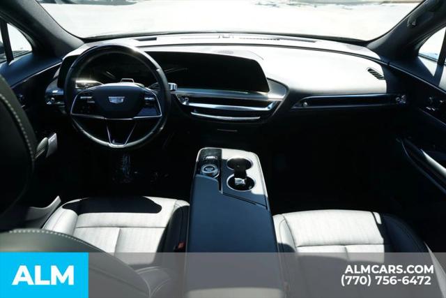 2024 Cadillac iQ Luxury w/1SD