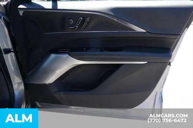 2024 Cadillac iQ Luxury w/1SD