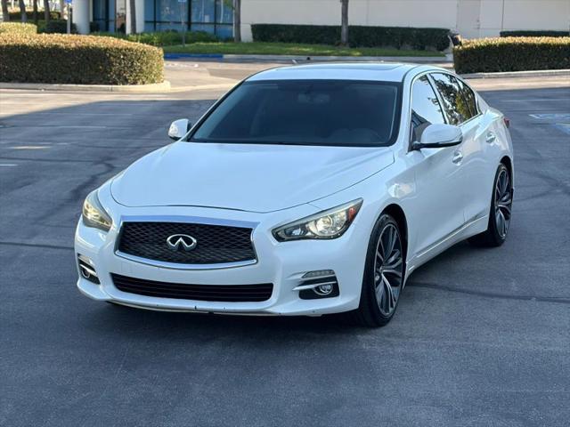 2015 INFINITI Q50 Premium