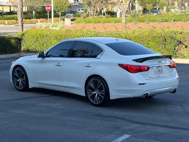 2015 INFINITI Q50 Premium