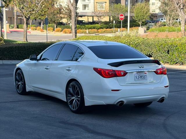 2015 INFINITI Q50 Premium