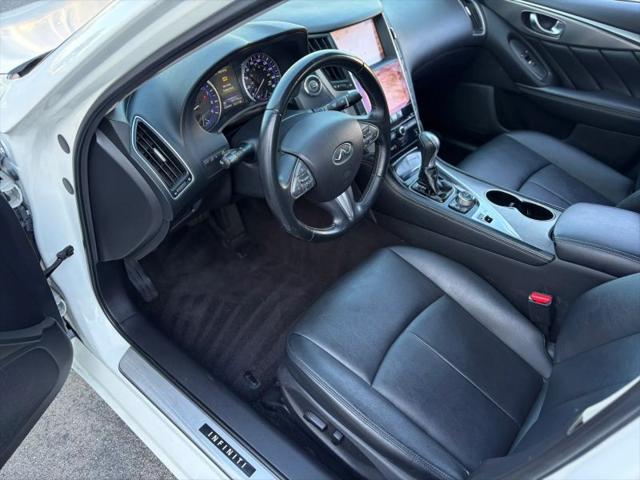 2015 INFINITI Q50 Premium