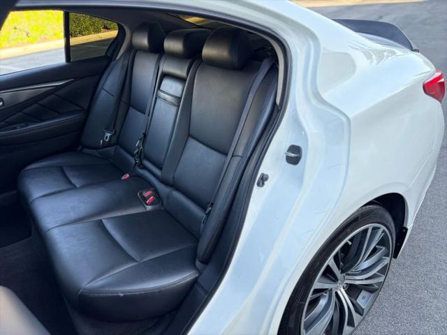 2015 INFINITI Q50 Premium