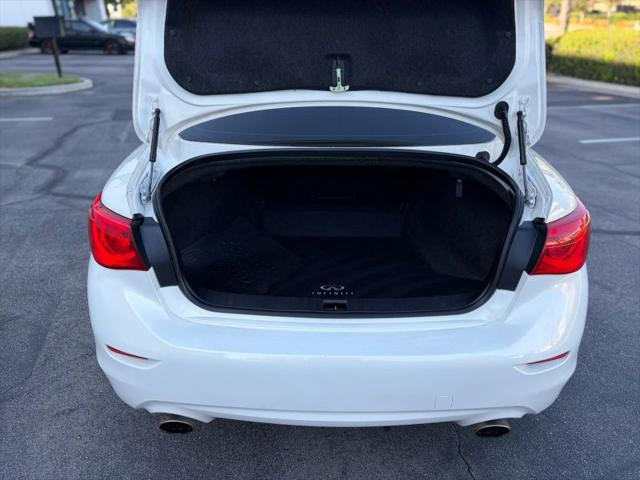 2015 INFINITI Q50 Premium