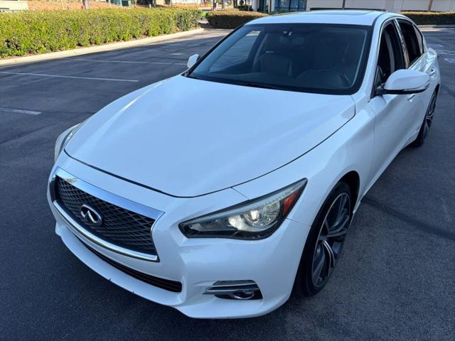 2015 INFINITI Q50 Premium