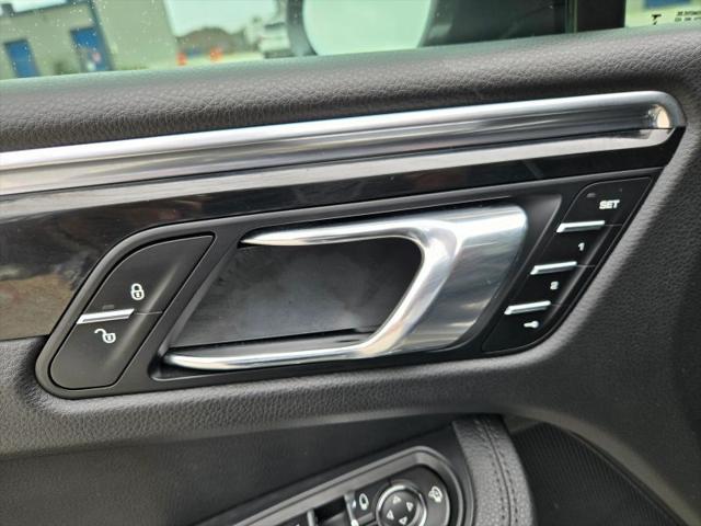2015 Porsche Macan S