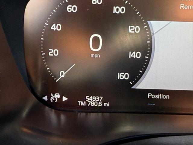 2018 Volvo XC60 T5 Momentum