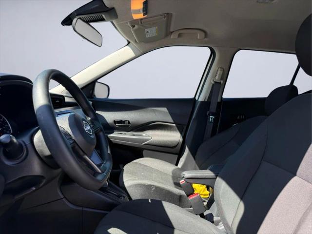2025 Nissan Kicks S