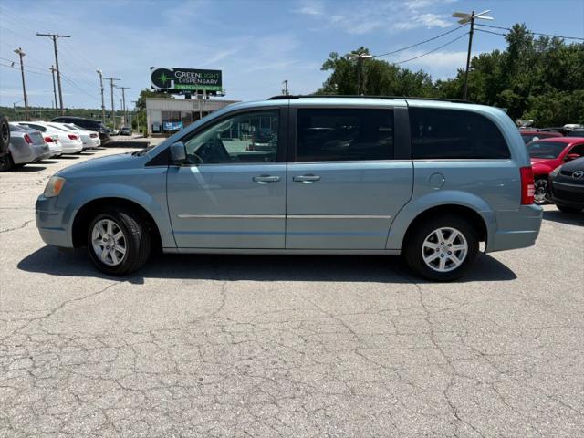 2010 Chrysler Town & Country Touring