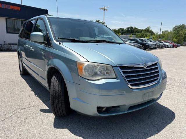 2010 Chrysler Town & Country Touring