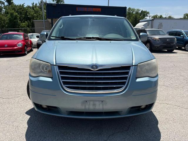 2010 Chrysler Town & Country Touring