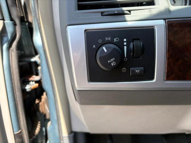 2010 Chrysler Town & Country Touring