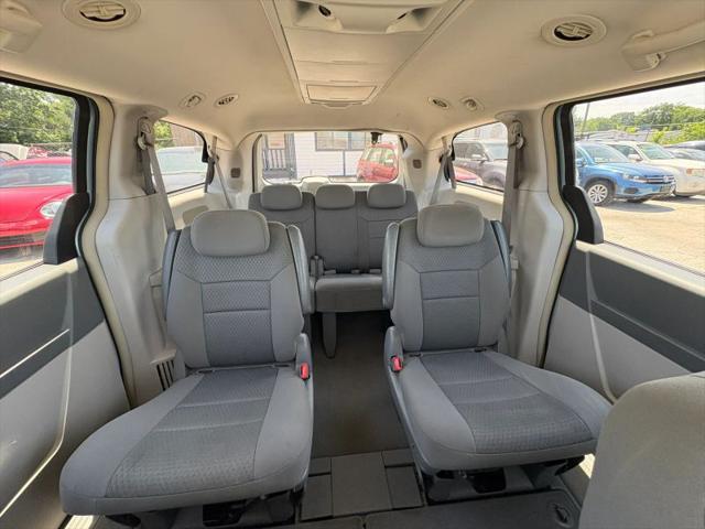 2010 Chrysler Town & Country Touring
