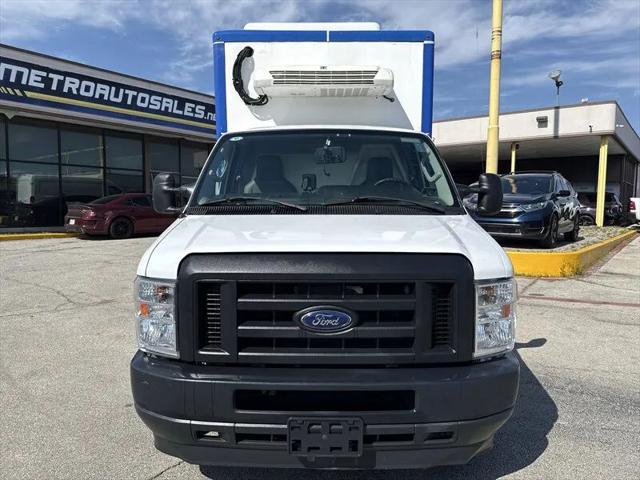 2023 Ford E-350 Cutaway Base