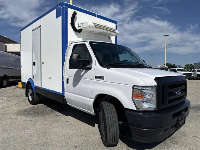 2023 Ford E-350 Cutaway Base